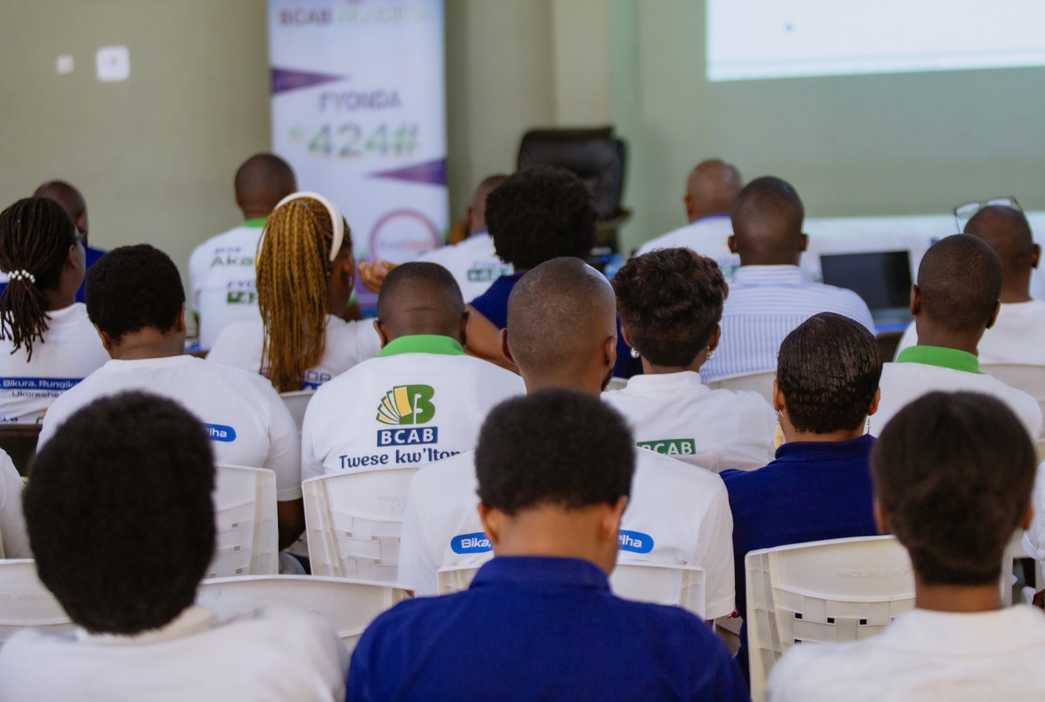  formation de renforcer la qualité des services pour le personnel à offrir en 2025. 